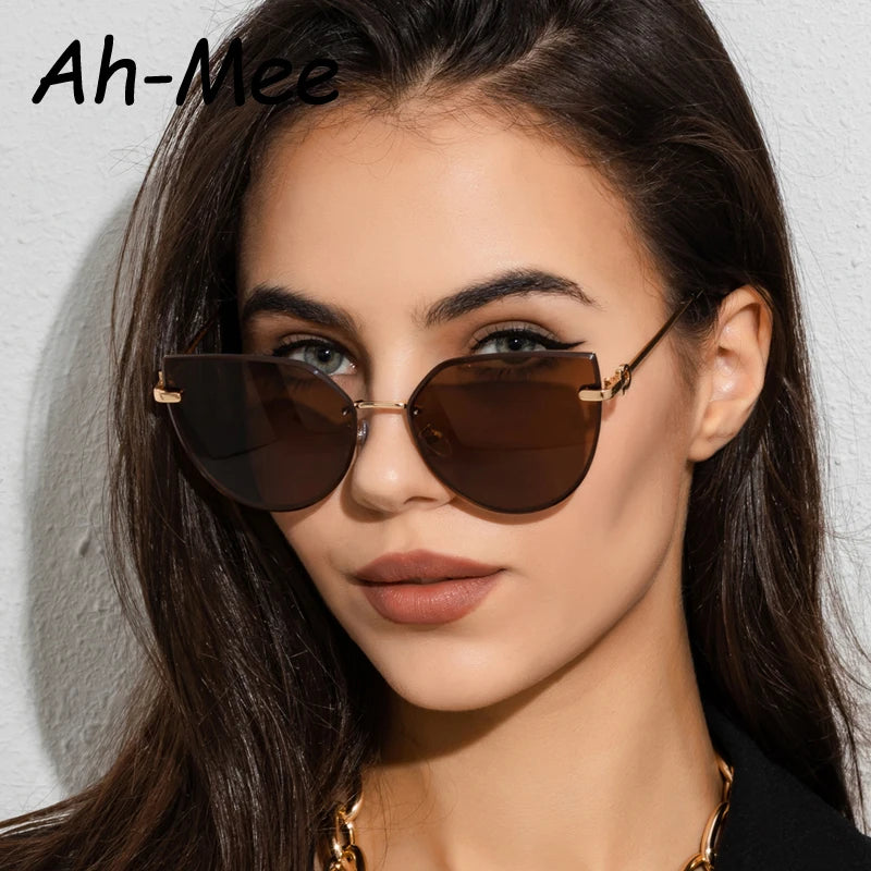 Gafas de sol tipo ojo de gato a la moda para mujer
