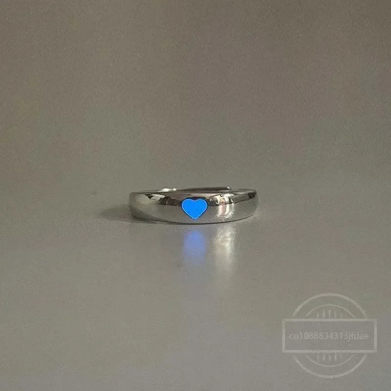 Anillo luminoso de pareja con corazón