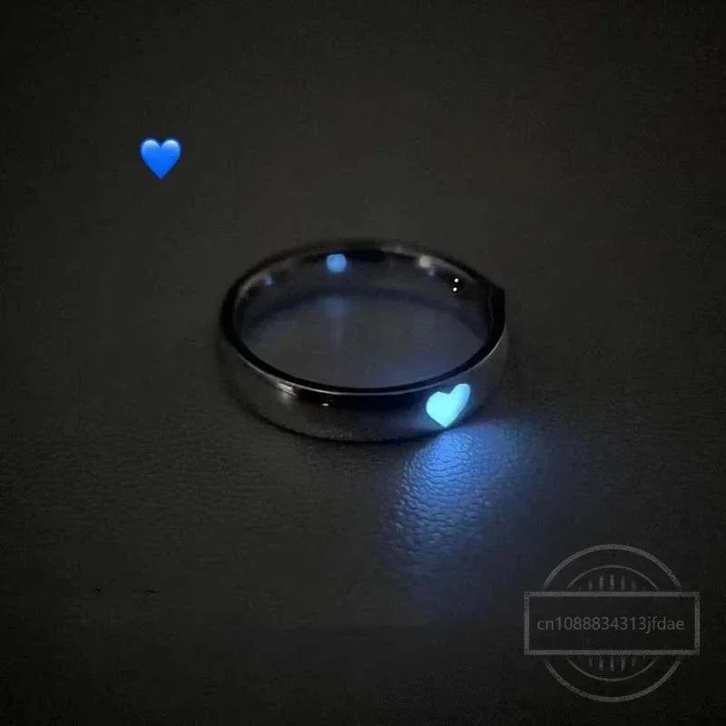Anillo luminoso de pareja con corazón