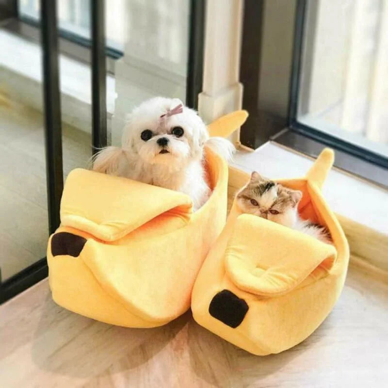 Cama para gatos con forma de plátano