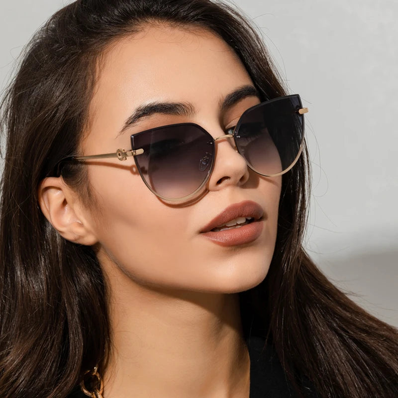 Gafas de sol tipo ojo de gato a la moda para mujer