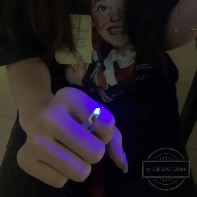 Anillo luminoso de pareja con corazón