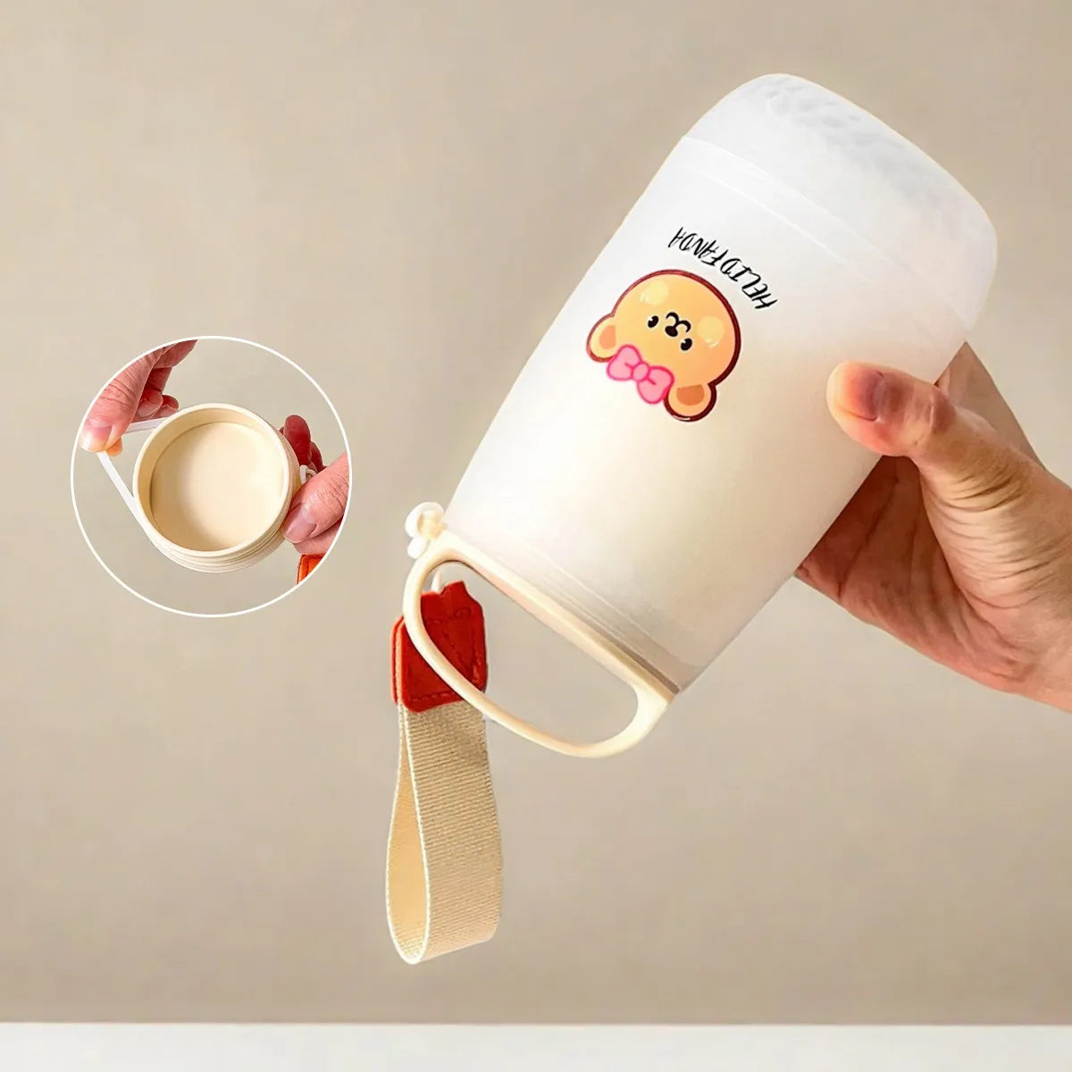 Botella de agua de plástico de doble capa con asa y cuerda