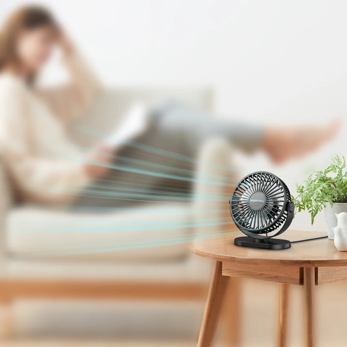 Mini ventilador eléctrico montado en la pared de escritorio