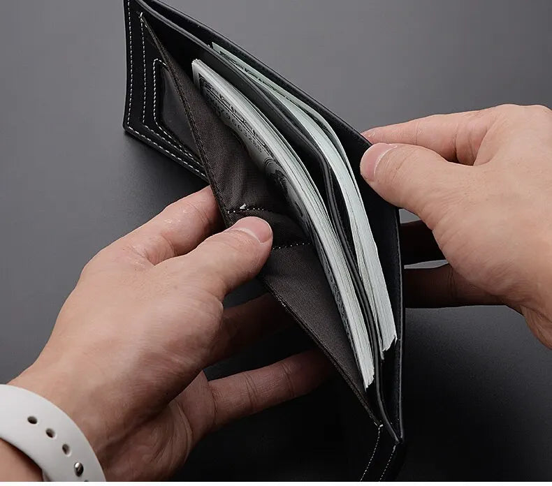 Cartera de cuero para hombre elegante