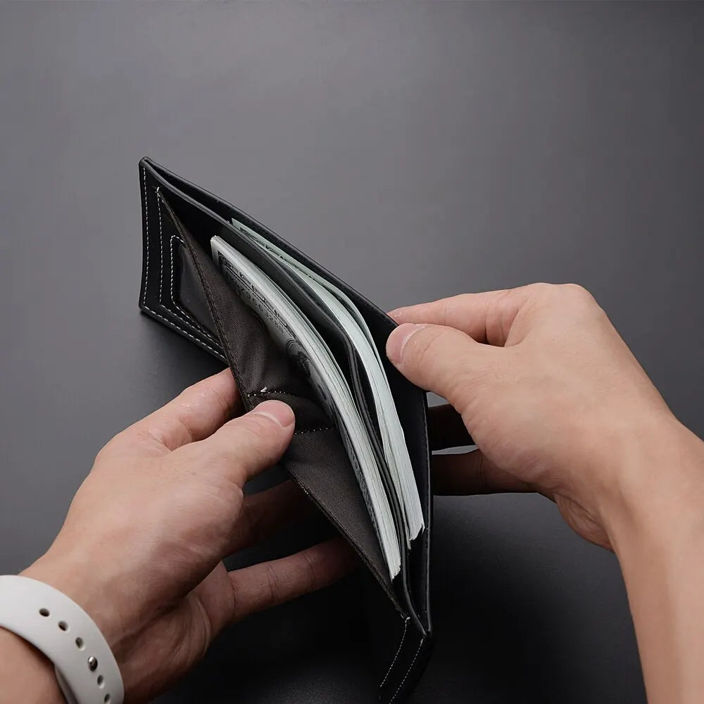 Cartera de cuero para hombre elegante
