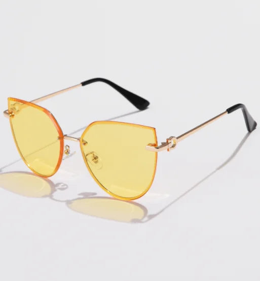 Gafas de sol tipo ojo de gato a la moda para mujer