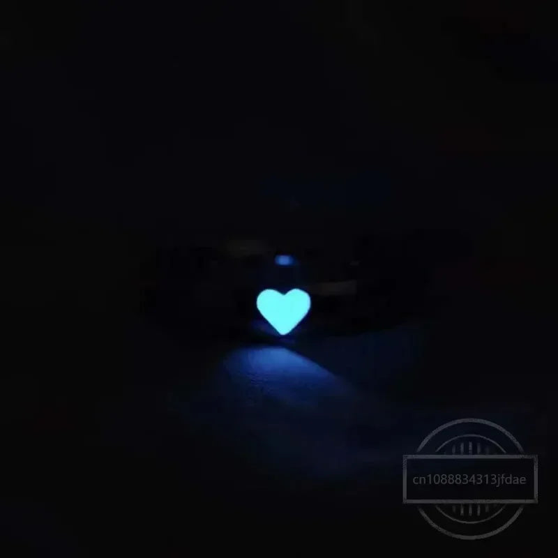 Anillo luminoso de pareja con corazón