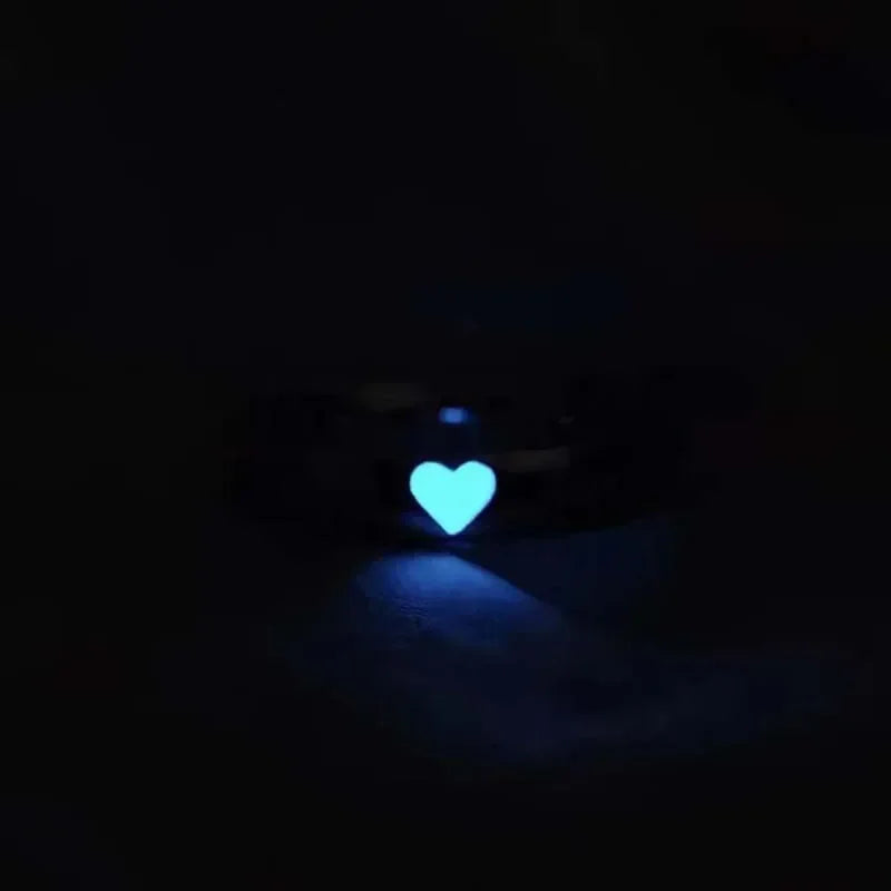 Anillo luminoso de pareja con corazón