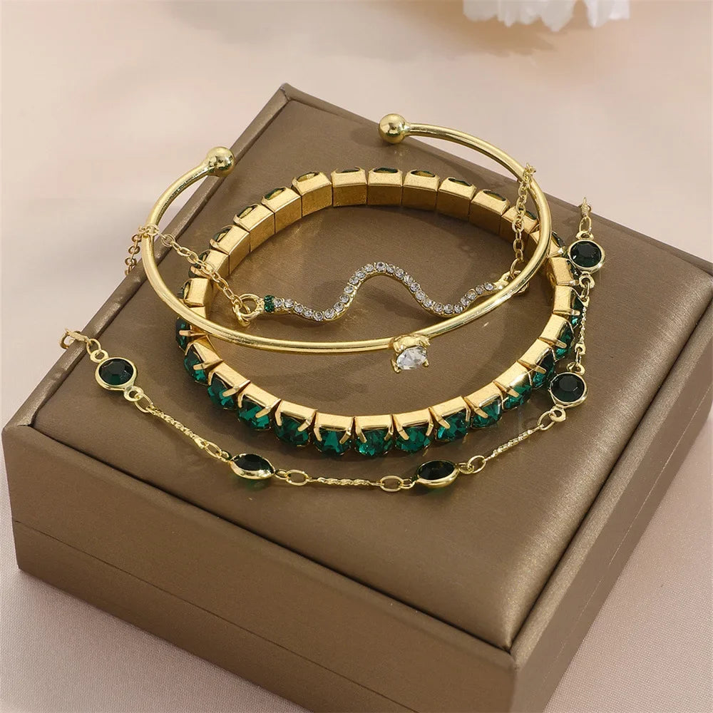 Juego de 4 pulseras de metal con gemas verdes y diamantes de imitación